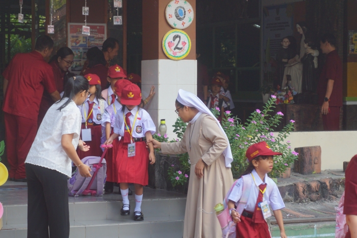MPLS Meriah: Murid Baru SDK Sang Timur Disambut Hangat