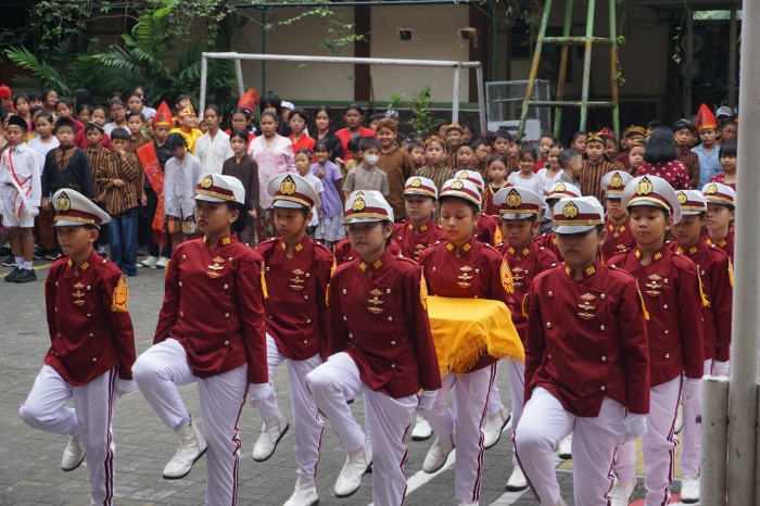 Semangat Kemerdekaan Warnai Upacara HUT RI Ke-81 di SD Katolik Sang Timur Semarang