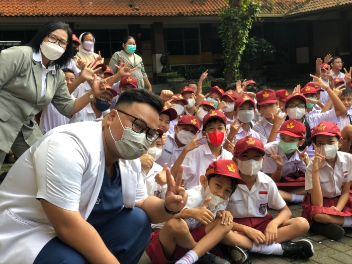 Mengenal Lebih Dekat Profesi Dokter Melalui Alumni